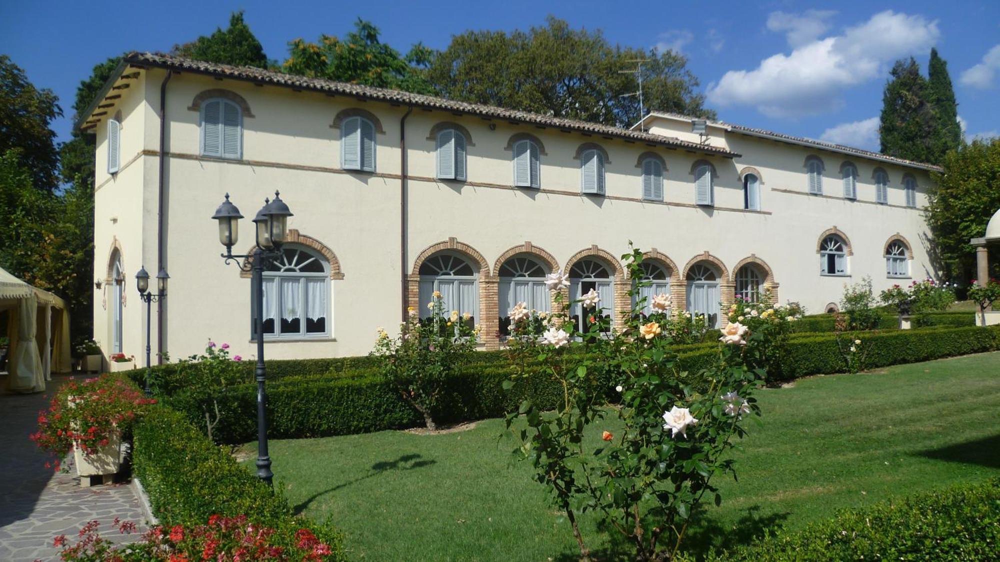 Hotel Villa San Donino 치타디카스텔로 외부 사진