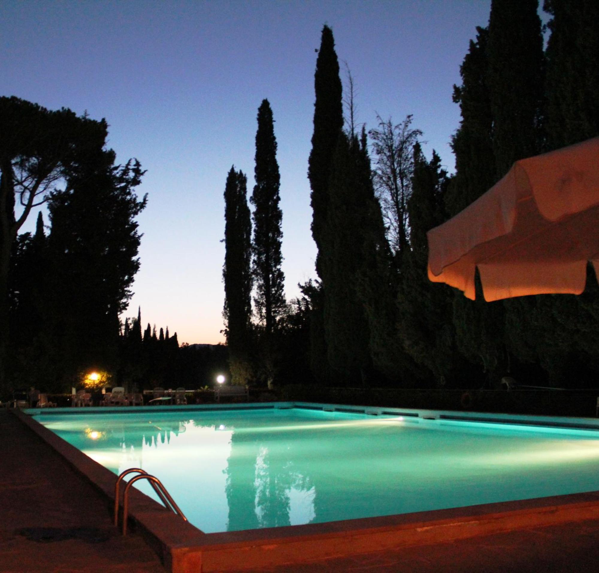Hotel Villa San Donino 치타디카스텔로 외부 사진